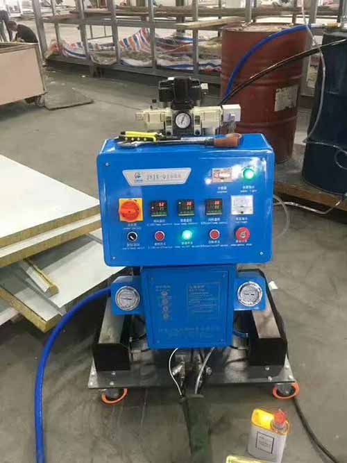 聚氨酯噴塗材料施工設備